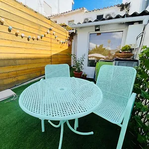 https://la-casita-del-naranjo.es-andalucia.com